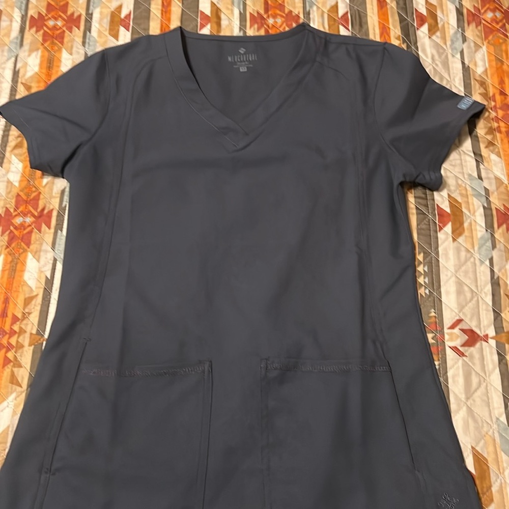 Women’s XS scrub top. Excellent condition, worn once